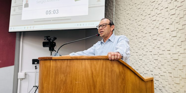 Vereador Sergio Alves Bento propõe criação de Creche para Idosos em Erechim