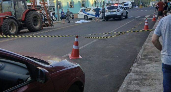 Idosa morre após ser atingida por trator em Severiano de Almeida/RS
