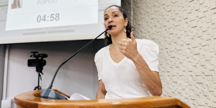 Vereadora Éclesan encerra 2025 com seis projetos aprovados e reforça compromisso com políticas públicas inovadoras em Erechim