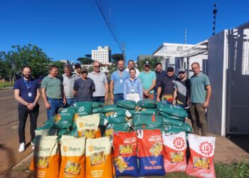 SDR entrega 385 sacas do Programa Milho 100% a municípios atingidos por granizo no Alto Uruguai