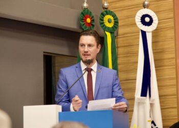 Marcelo Arruda analisa cenário econômico e defende mais recursos direto aos municípios