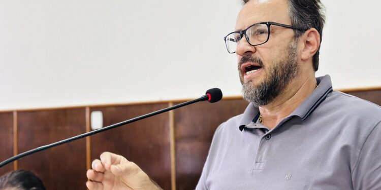Claudemir de Araújo tem requerimento aprovado para homenagear o Hospital de Caridade 