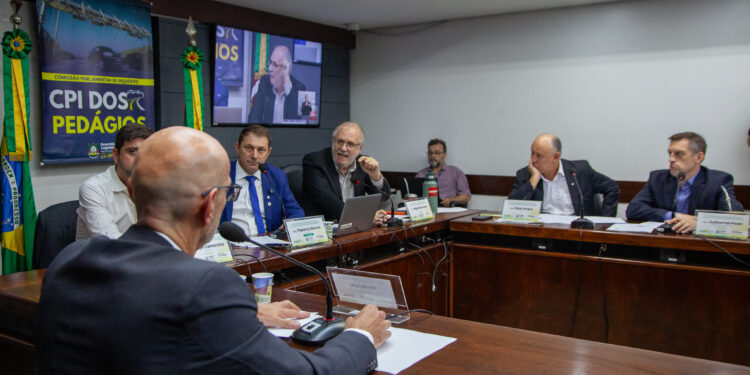 Fracasso do Bloco 3 escancara riscos e reforça pedido de suspensão do Bloco 2, diz Rossetto na CPI dos Pedágios
