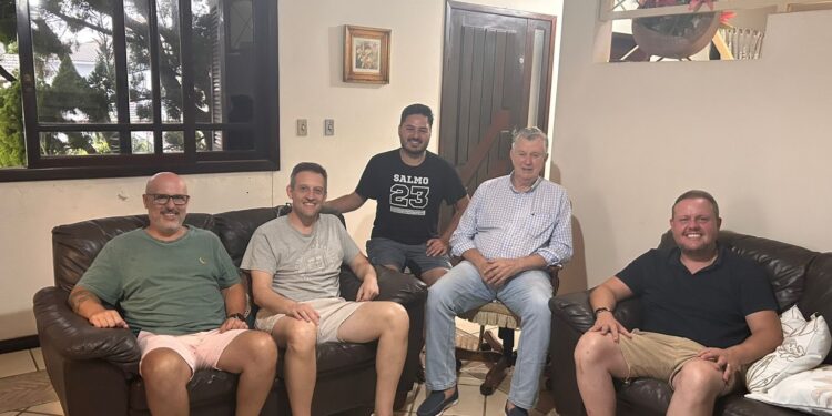 Covatti Filho convida senador Heinze a integrar projeto de direita para governo do RS