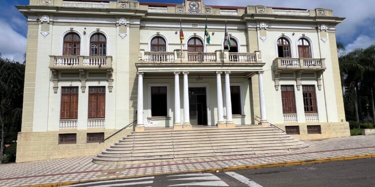 Sexta-feira Santa: saiba o funcionamento dos serviços públicos em Erechim