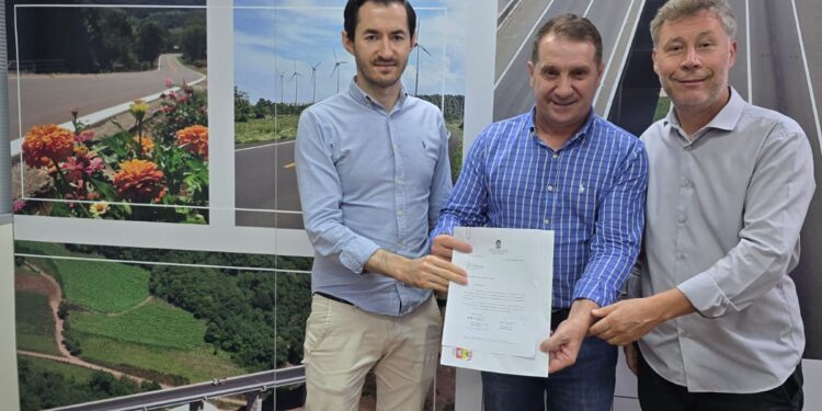 Erechim entrega projeto atualizado da Ponte do Rio Tigre e cobra licitação imediata