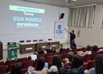 Aula inaugural aborda ética e construção de marca na Nutrição e Gastronomia EAD