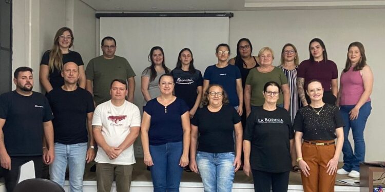 Curso de Boas Práticas na Manipulação de Alimentos inicia em Getúlio Vargas com parceria entre Senac e ACCIAS