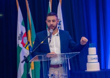 Presidente da AMAU destaca papel do empreendedorismo da ACCIE para o desenvolvimento regional