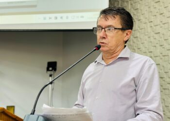 Comunidade, interior e enfermagem: as pautas defendidas por Balen da Feira na sessão