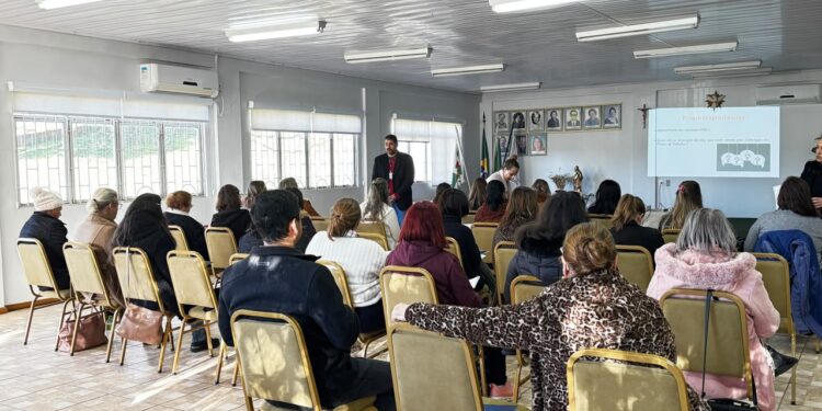 Secretaria de Assistência Social promove capacitação para fortalecer elaboração de projetos das entidades socioassistenciais
