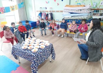 Nutricionistas da Educação promovem ações de educação alimentar e incentivam hábitos saudáveis nas Escolas Municipais 