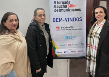 Profissionais da Secretaria de Saúde de Erechim participam da V Jornada Gaúcha de Imunizações para aprimorar práticas em vacinação