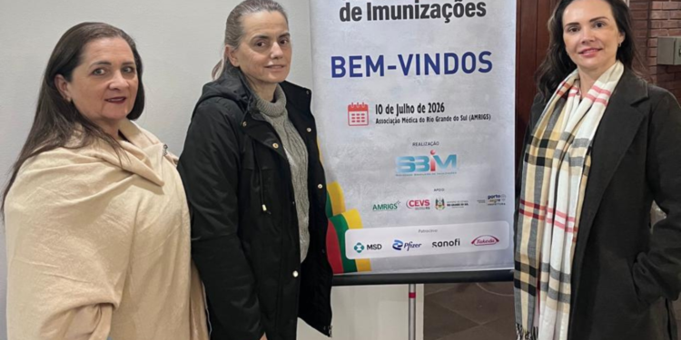 Profissionais da Secretaria de Saúde de Erechim participam da V Jornada Gaúcha de Imunizações para aprimorar práticas em vacinação