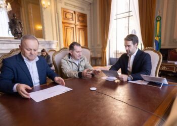 Prefeito Polis e presidente Darlan entregam convite da Frinape 2026 ao governador Eduardo Leite e tratam de pautas estratégicas para Erechim e região
