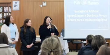 Entre Rios do Sul participa de formação continuada sobre Inteligência Artificial na Educação em parceria com municípios da região