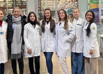 Enfermagem da URI promove ação sobre a saúde da mulher na empresa Cavaletti  