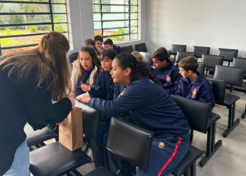 Bullying, violência e saúde mental são tema de atividade com estudantes em Erechim