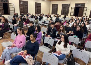 Pré-Enem Erechim 2026 inicia com Aulão Inaugural e 200 estudantes inscritos