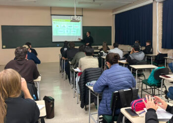 Estudantes de Agronomia da URI conhecem os bastidores do desenvolvimento de cultivares 