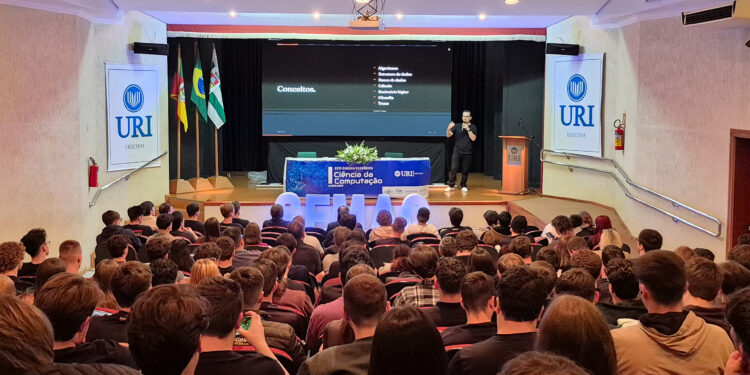 Ciência da Computação da URI conecta estudantes com grandes nomes da área da tecnologia