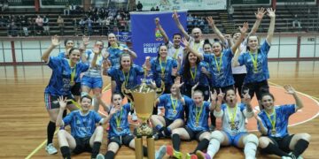 Taça Erechim de Futsal 2026: Vetera/Pirados é campeão do Veterano e LP Erechim do Feminino