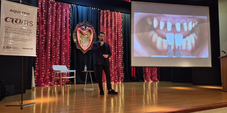Curso de Odontologia da URI promove VIII Jornada Acadêmica