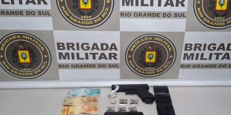 Brigada Militar prende dupla por tráfico de entorpecentes em Barão de Cotegipe