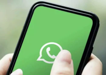 Tribunal Superior Eleitoral discutiu proibir canais políticos de WhatsApp às vésperas do 2º turno, mas ideia não foi adiante