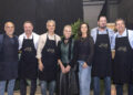 “Eles na Cozinha” estreia com sucesso e reúne gastronomia,música e confraternização no Clube do Comércio