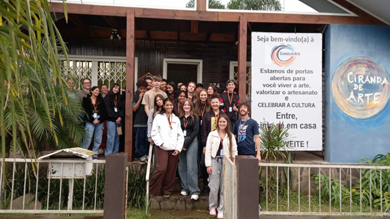 Jovens Aprendizes do Senac Erechim vivenciam experiência de aprendizado e empreendedorismo na Ciranda de Artes