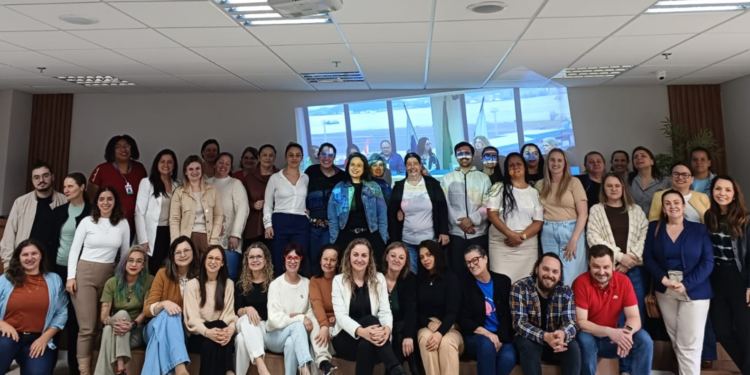 Equipes de Saúde Mental de Erechim participam de seminário internacional sobre a epidemia das drogas psiquiátricas