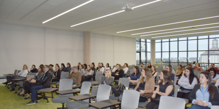Seminário em Erechim debate prevenção de doenças e saúde no trabalho